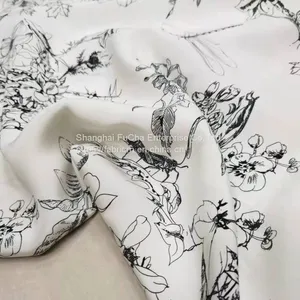 China Wholesale tc 65 35 125gsm Polyester Cotton Fabric for Shirt thumbnail-4