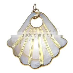 With Brass Natural Freshwater Shell Pendants thumbnail-1
