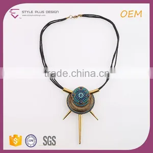 N72106L01 STYLE PLUS Latest Design Pendant Necklace Diffuser Emerald Bead Necklace Metal Teeth Gold Plate Necklace thumbnail-1
