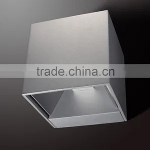 Adjustable Waterproof Wall Light Outdoor Wall Lamp thumbnail-2