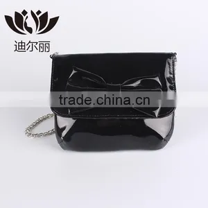 Hot Selling Crossbody pu Bag With 3d Flowers on Flap thumbnail-2