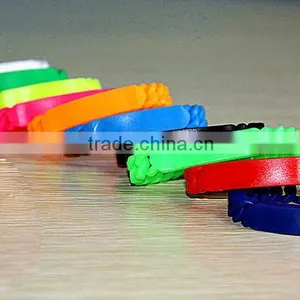 Custom Silicone Wristband With Twist Bracelet thumbnail-5