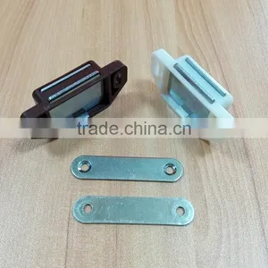 Plastic Magnetic Door Catch for Cabinet thumbnail-2
