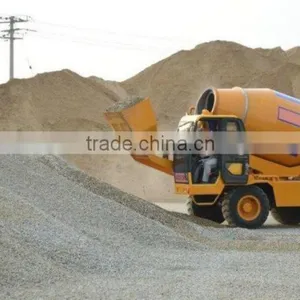 Self Loading and Propelled Concrete Mixer Truck With Pump Diesel Engine Air Conditioner thumbnail-2