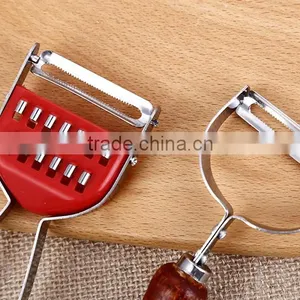 Wooden Handle Round Head Good Quality Stainless Steel Vegetable and Fruit Peeler thumbnail-3