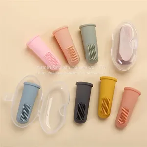 Baby Finger Toothbrush Soft Silicone Tooth Cleaning Baby Brush With Box thumbnail-2