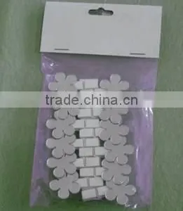 Flower Shaped Wooden Clothes Peg thumbnail-1