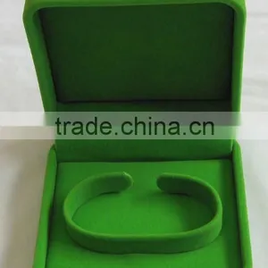 2011 Top Quality Velvet Bracelet Case thumbnail-1