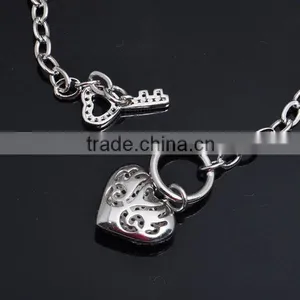 Dongguan Manufacturer Fashion Rhinestone Sport Bracelet thumbnail-2
