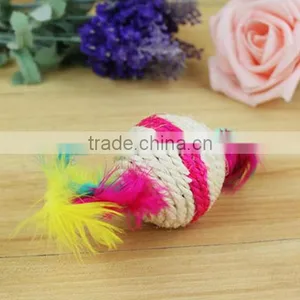 QQ Pet Factory Cat Toy Sisal Scratch With Colorful Feather Sisal Ball Cat Toy thumbnail-3