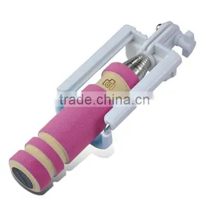 Most Popular Folding Aluminum Alloy Rod Selfie Stick ,Gift Giving Best Choice thumbnail-3