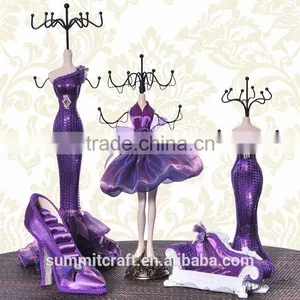 Fashion Jewelry Figura Resin Unique Jewelry Display Set Luxury thumbnail-2