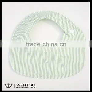 New Design Plain Seersucker Baby Bib thumbnail-4