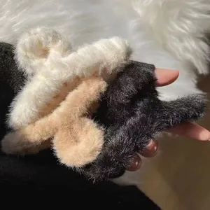 Fluffy Fur Hair Claw Clip thumbnail-5