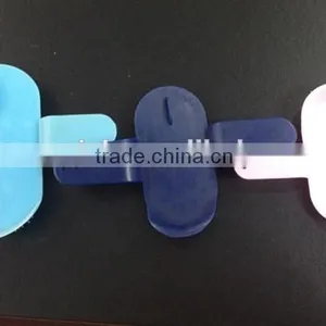 Adjustable Plastic Curry Comb, Plastic Cleaning Animal Brush thumbnail-3