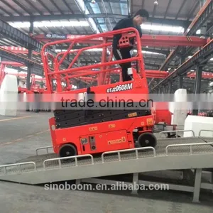 Self-propelled Man Lift Table 2015 New Design Automotive Scissor Lifts thumbnail-3