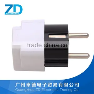 World Travel Adapter thumbnail-3