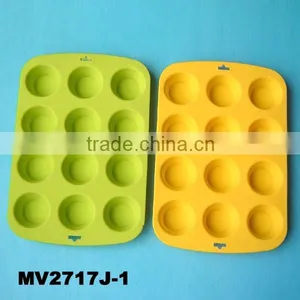 KITCHEN KITCHEN TOOLS ECO- FRIENDLY CHRISTMAS TREE SHAPE SILICONE CARTOON COLORFUL HIGH HOT CAKE MOULD MOLD thumbnail-5