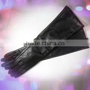 Gloves thumbnail-1
