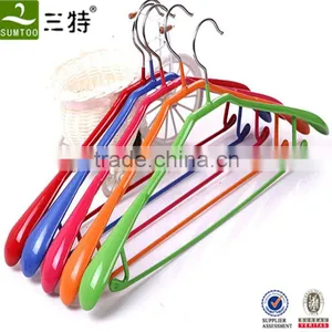 PVC Coated Metal Hanger With Bar thumbnail-1