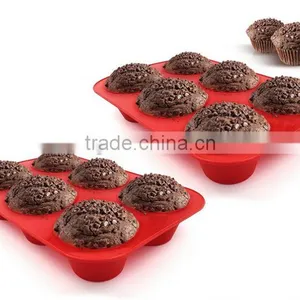 6 Cavity Silicone Jumbo Muffin Baking Pan thumbnail-1