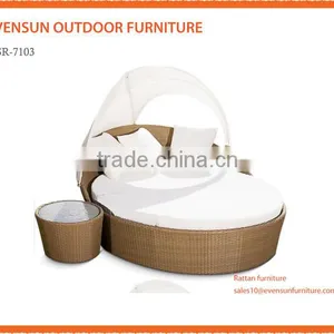 Large Round Rattan Wicker Daybed Outdoor Lounge Furniture thumbnail-1