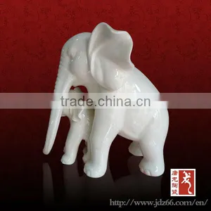 Jingdezhen Elephant Ceramic Animal Sculpture With Mother and Son Have a Great Rapport Meaning thumbnail-1