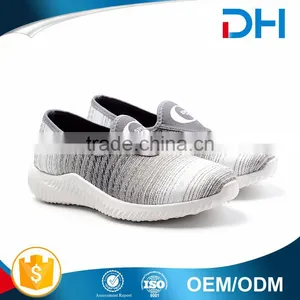 China Wholesale Low Price PVC Outsole Flat Casual Sport Men Shoes $1 Dollar Shoes 2017 thumbnail-5