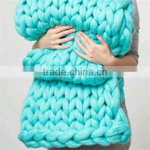 Wholesale China Factory Fashion NEW 2017 Merino Wool Material Blanket Chinese Supplier NFL Plane Baby Blanket Travel Blanket thumbnail-4
