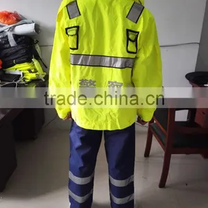 High Reflective Oxford Waterproof Breathable Raincoat Safety Clothes With Pockets thumbnail-3