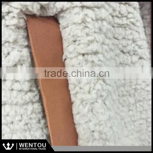 Fashion Female Slim Lamb Fur Collar Monogram Fur Vest Pure Color thumbnail-3