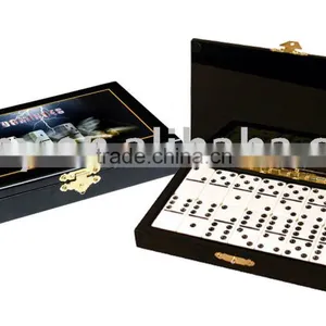 Urea Double Six Domino Game Set thumbnail-1