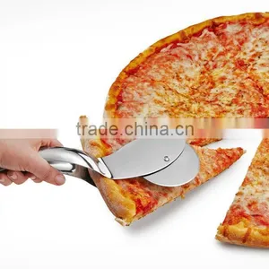 Pizza Cutter Wheel, Pizza Server With Food Grade Stainless Steel Clip thumbnail-4