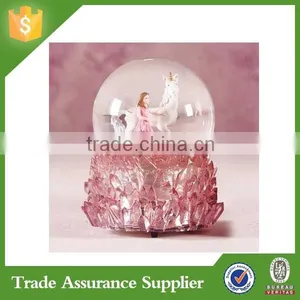 2015 Hot Souvenir on my Twitter Resin Snowglobe thumbnail-1