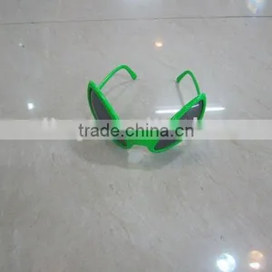 Party Glasses thumbnail-1