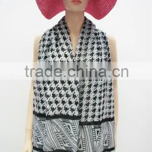 Houndstooth Pattern Scarf,Black and White Plaid Scarf,Fashion Accessories thumbnail-1