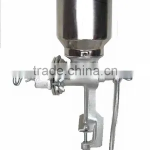 Cast Iron Manual Corn Grinder thumbnail-2