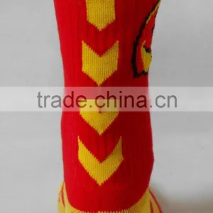 Men Dri Fit Elite Basketball Compression Socks With Polyester and Cotton thumbnail-4