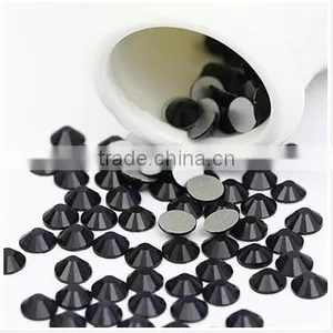 High-quality Flat Back Rhinestones Without Glue thumbnail-2