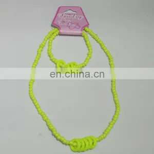 Kids Necklace and Bracelet Set With Luminous Color thumbnail-1