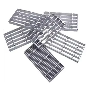 Industrial Rectangular Steel Grating, 255/30/100, Galvanized Welded Metal Grating, Suitable for Walkways, Platforms, and Ground Applications. thumbnail-4