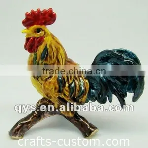 Lifelike Rooster Shape Jewelry Box, Pewter Material thumbnail-1