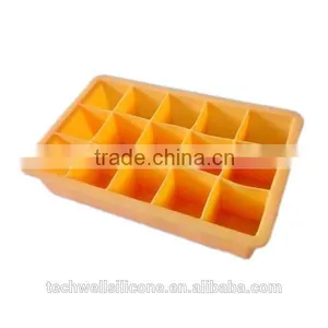 Easy Clean Square Shaped Silicone Ice Cube Mould thumbnail-2