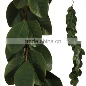Artificial Magnolia Leaf Wreath thumbnail-4