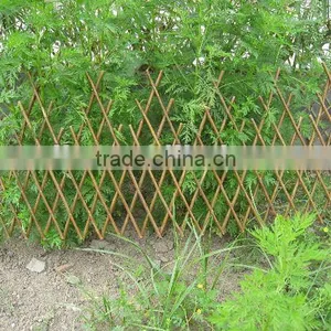 Natural Willow Expandable Obelisk Willow Fence thumbnail-1