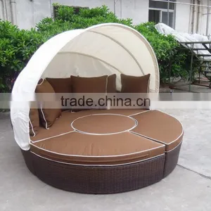 Leisure Outdoor Rattan Garden Lounge Set thumbnail-1