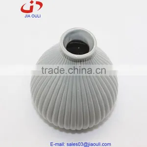 2016 Hot Sale Home Decoration Small Grey Ceramic Flower Vase thumbnail-2