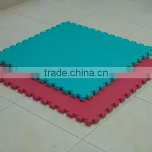 Interlocking Foam Puzzle Mat thumbnail-1