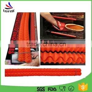 Silicone Oven Rack Edge Guard Shelf Guard Over The Front Of Your Oven Racks To Prevent Injuries To Your Hands And Wrist thumbnail-4