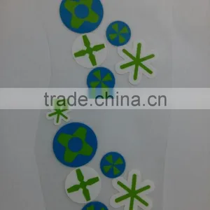 China Cheap Custom Cute Heat Transfer Paper Label for T-shirt thumbnail-5